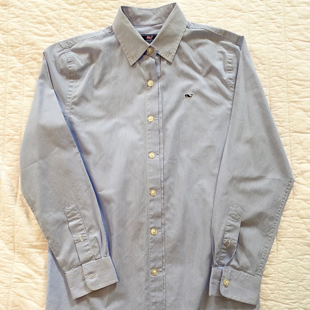 Vineyard vines blue stripe oxford size 12M